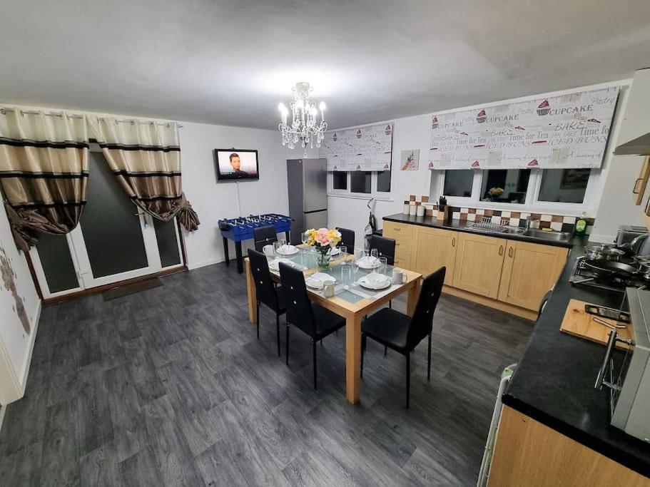 *C.Sani* Setup For Your Most Relaxed & Amazing Stay + Free Parking + Free Fast Wifi * Λιντς Εξωτερικό φωτογραφία