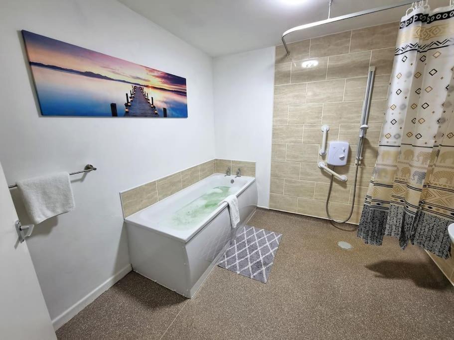 *C.Sani* Setup For Your Most Relaxed & Amazing Stay + Free Parking + Free Fast Wifi * Λιντς Εξωτερικό φωτογραφία